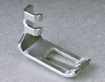 FOOT FOR HOUSEHOLD SEWING MACHINE