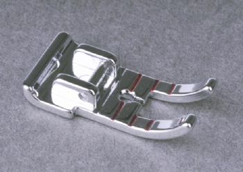 FOOT FOR HOUSEHOLD SEWING MACHINE