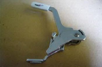 FOOT FOR HOUSEHOLD SEWING MACHINE