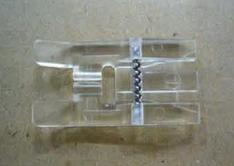 FOOT FOR HOUSEHOLD SEWING MACHINE