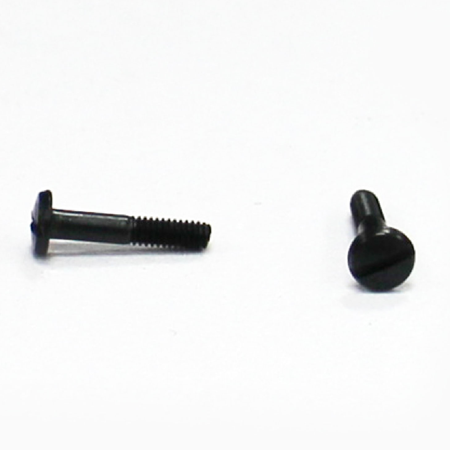 SCREW FOR 4-NEEDLE, 6-THREAD, FEED-OFF-THE-ARM FLATSEAMER